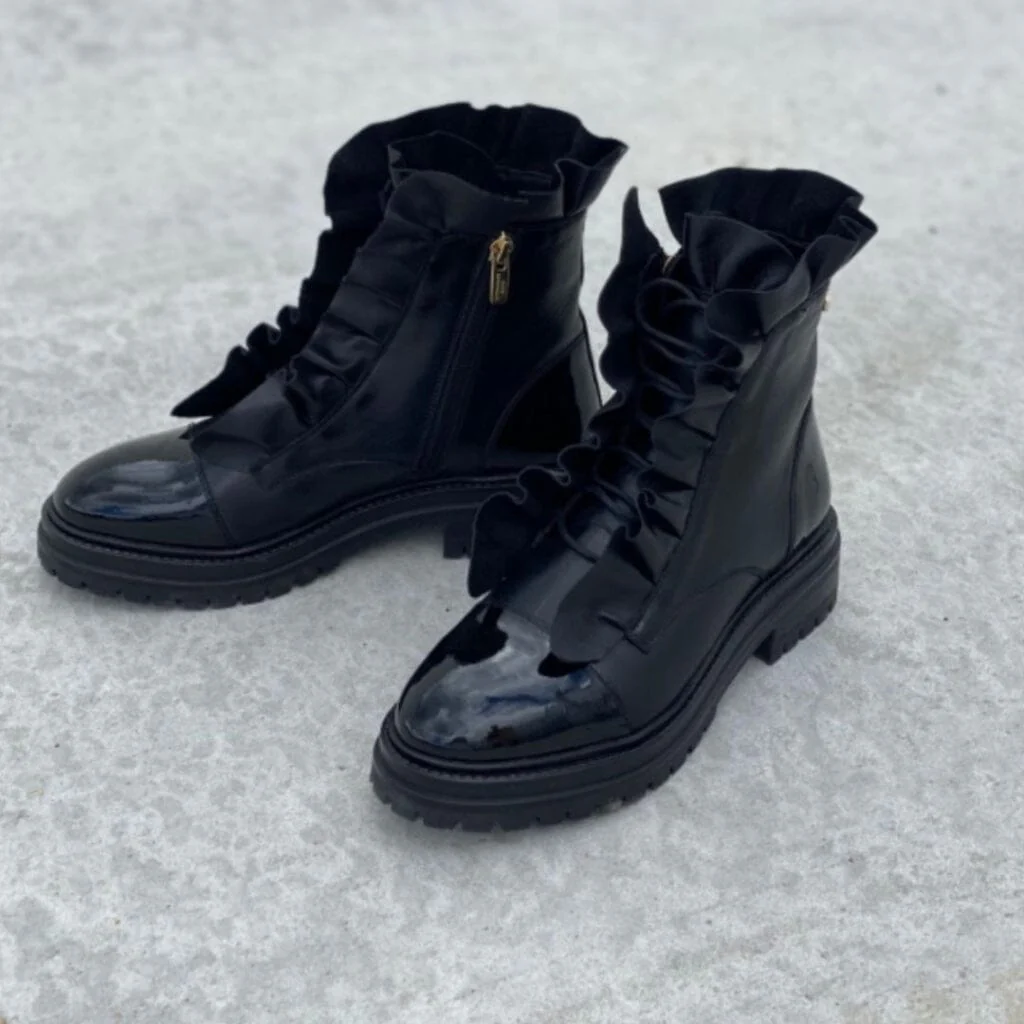 Copenhagen Shoes Pretty 038 black patent