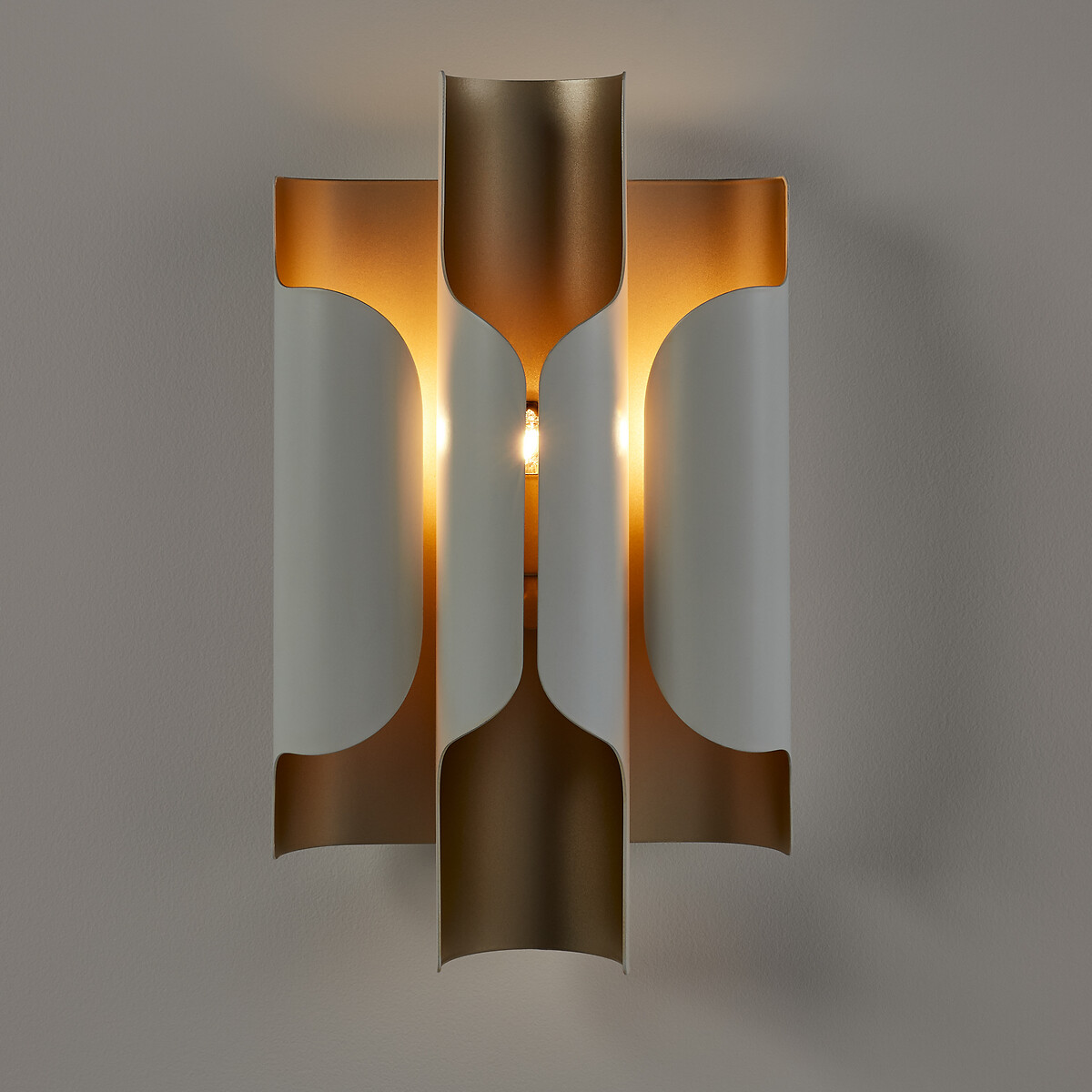 AM.PM<br>Luminária de parede em ferro metálico, Henrio