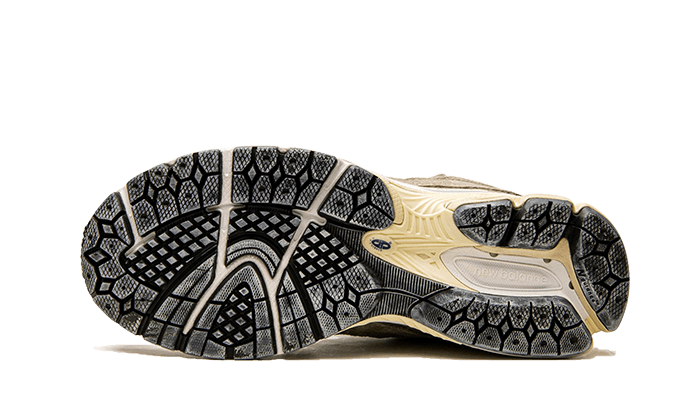 New Balance 2002R Protection Pack Mirage Grey - 48h Delivery