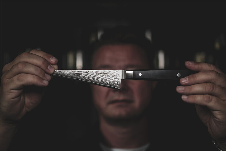 Endeavour Honesuki - kniv 13 cm Black