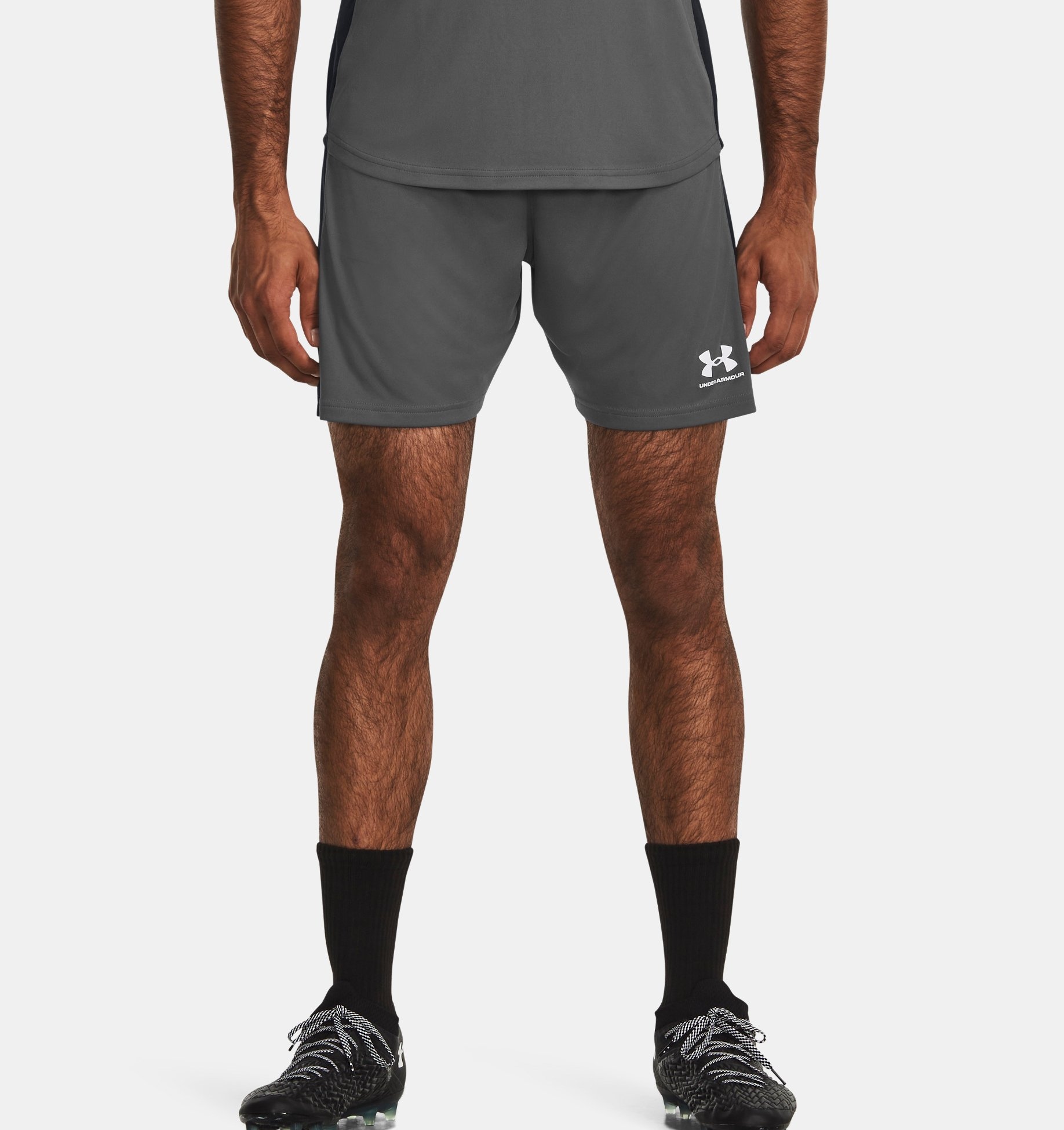 Under Armour® Shorts »UA M CHALLENGER TRAIN SHORT«