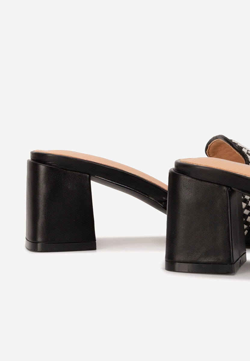 Mules à talon épais noirs Olenna