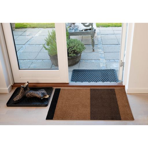 Tica Copenhagen Stripe Horisontal Gulvtæppe, Cognac/Dark Brown/Black, 60x90 cm