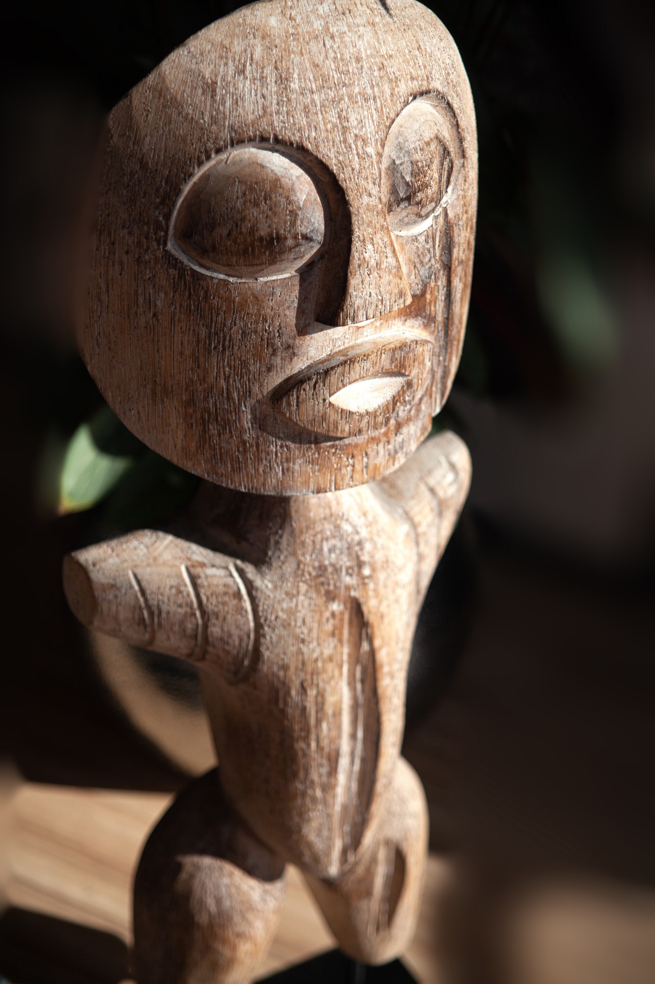 Timor-Statue aus Holz, H 67 cm, B 23 cm, L 11 cm von fischer's lagerhaus