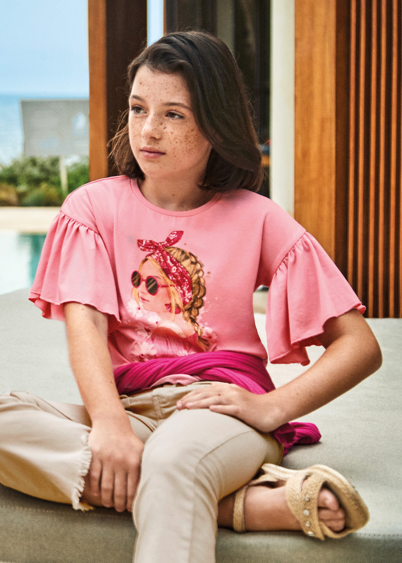 Camiseta de manga curta com estampa para meninas
