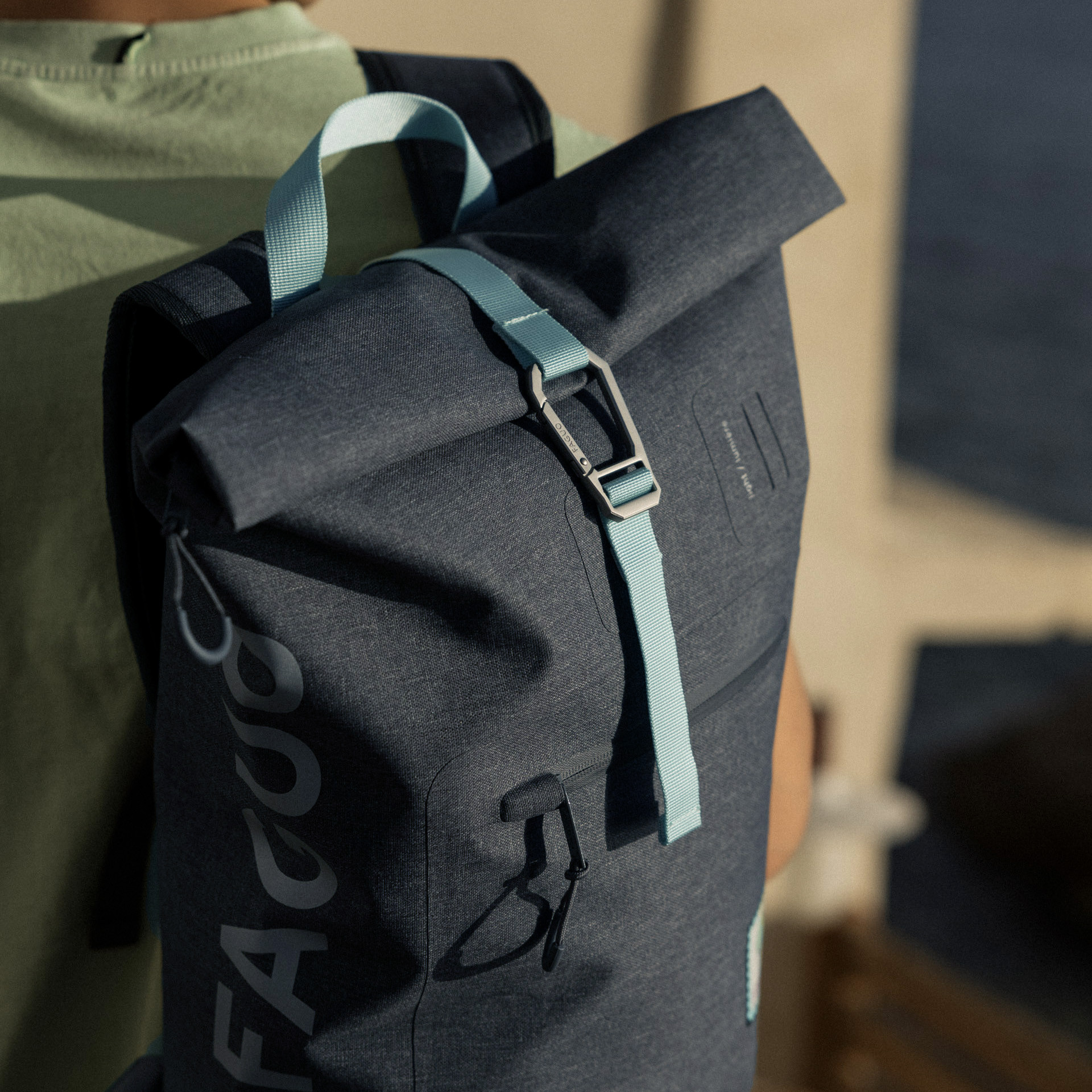 Sac à dos gris foncé vegan polyester recyclé - modèle cycling w medium