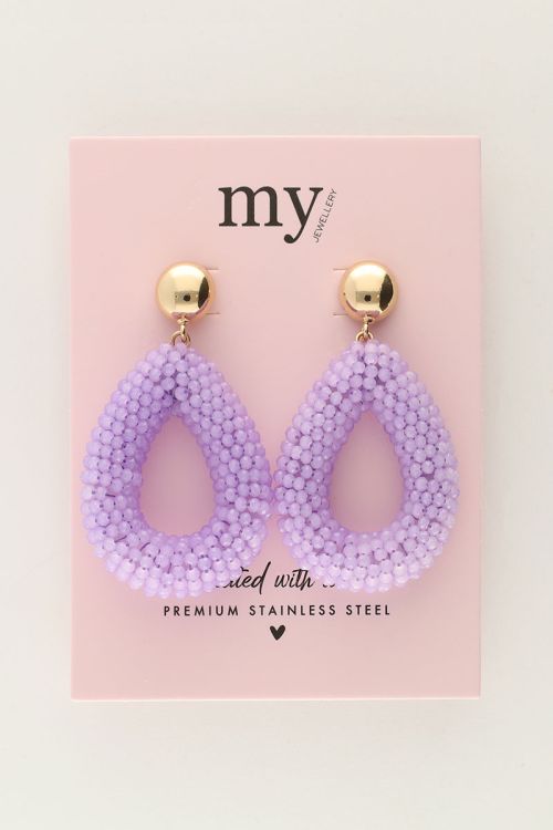 Lila statement oorbellen met steentjes