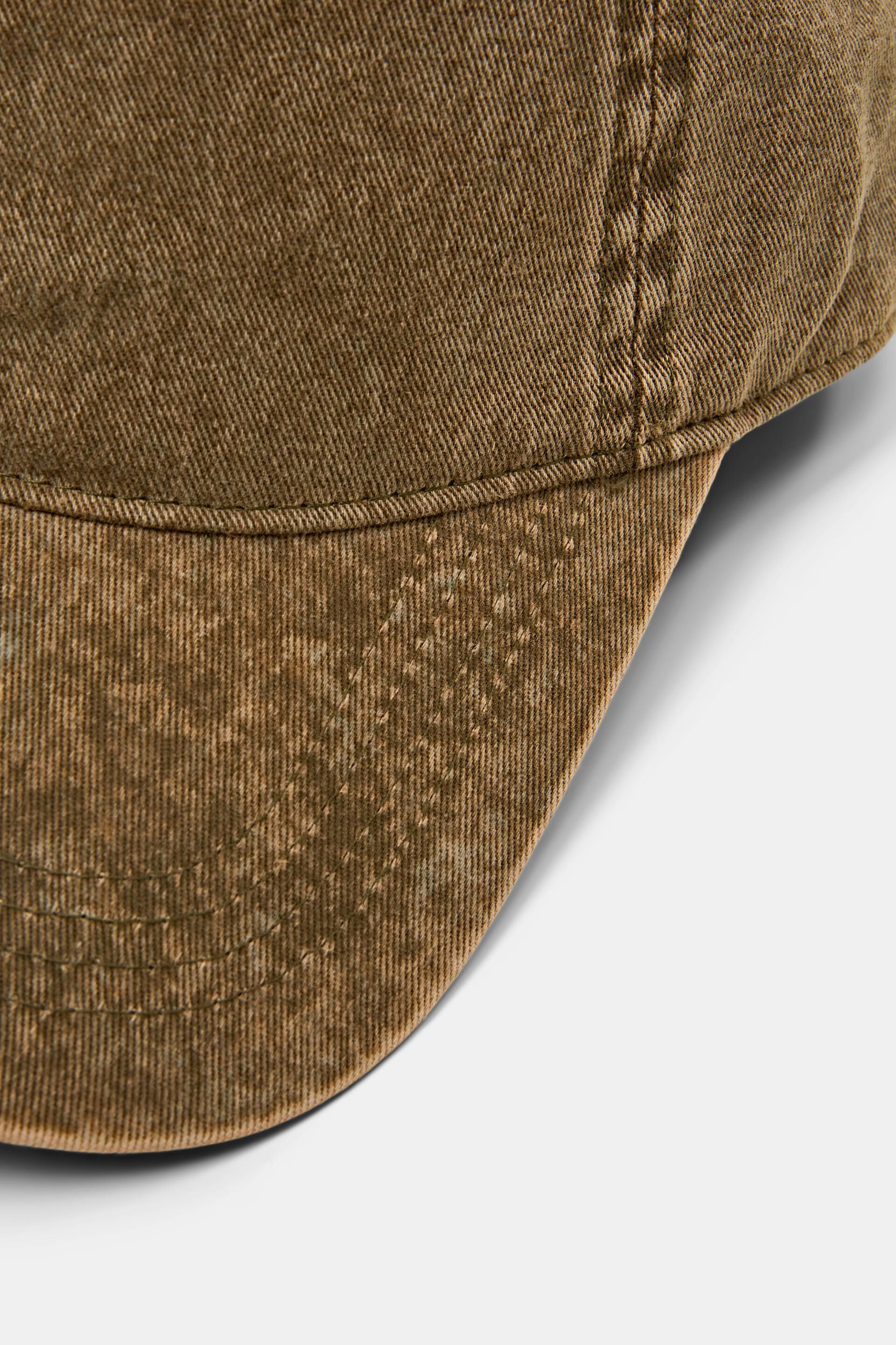 Casquette à visière délavée à l’acide