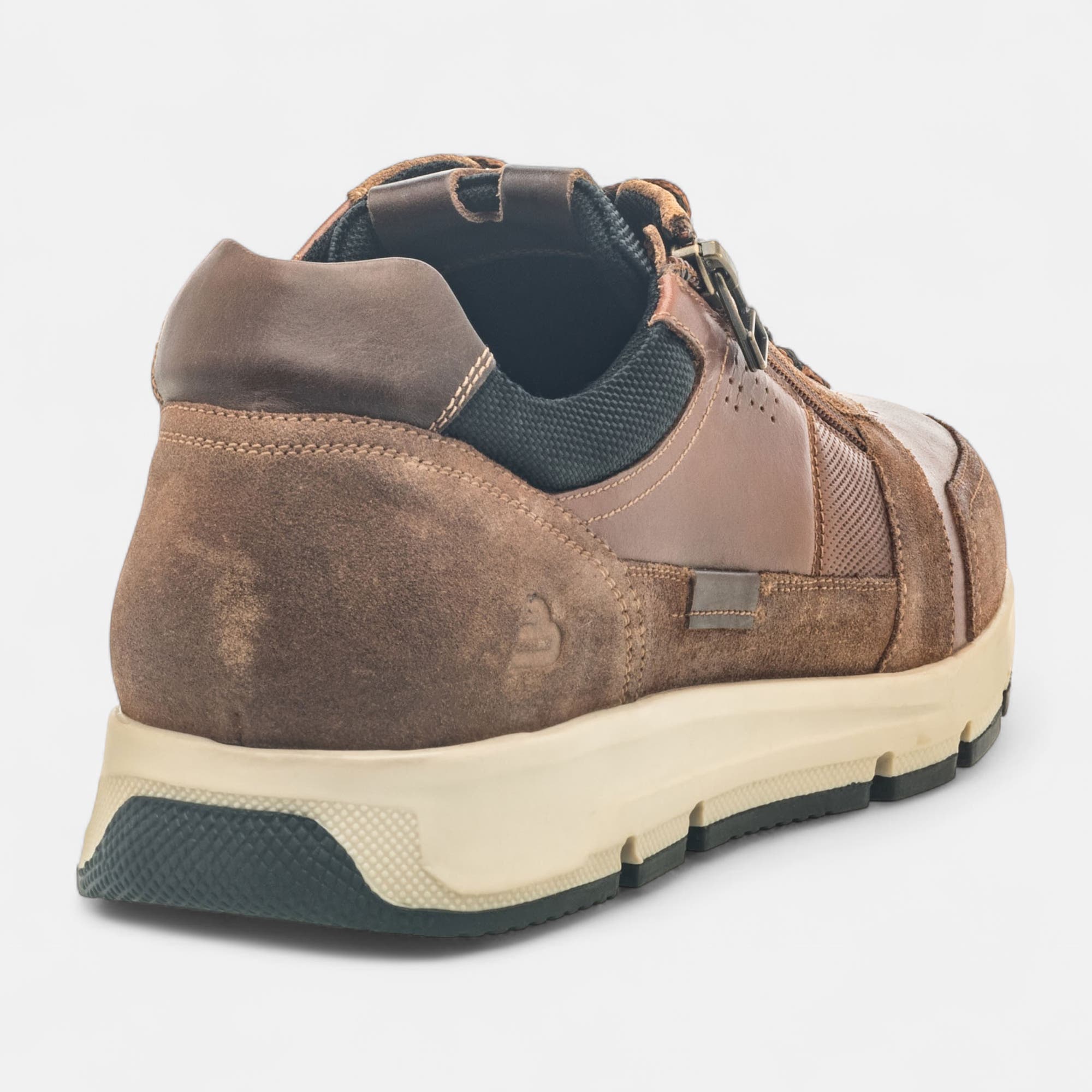 Baskets basses Homme en cuir cognac