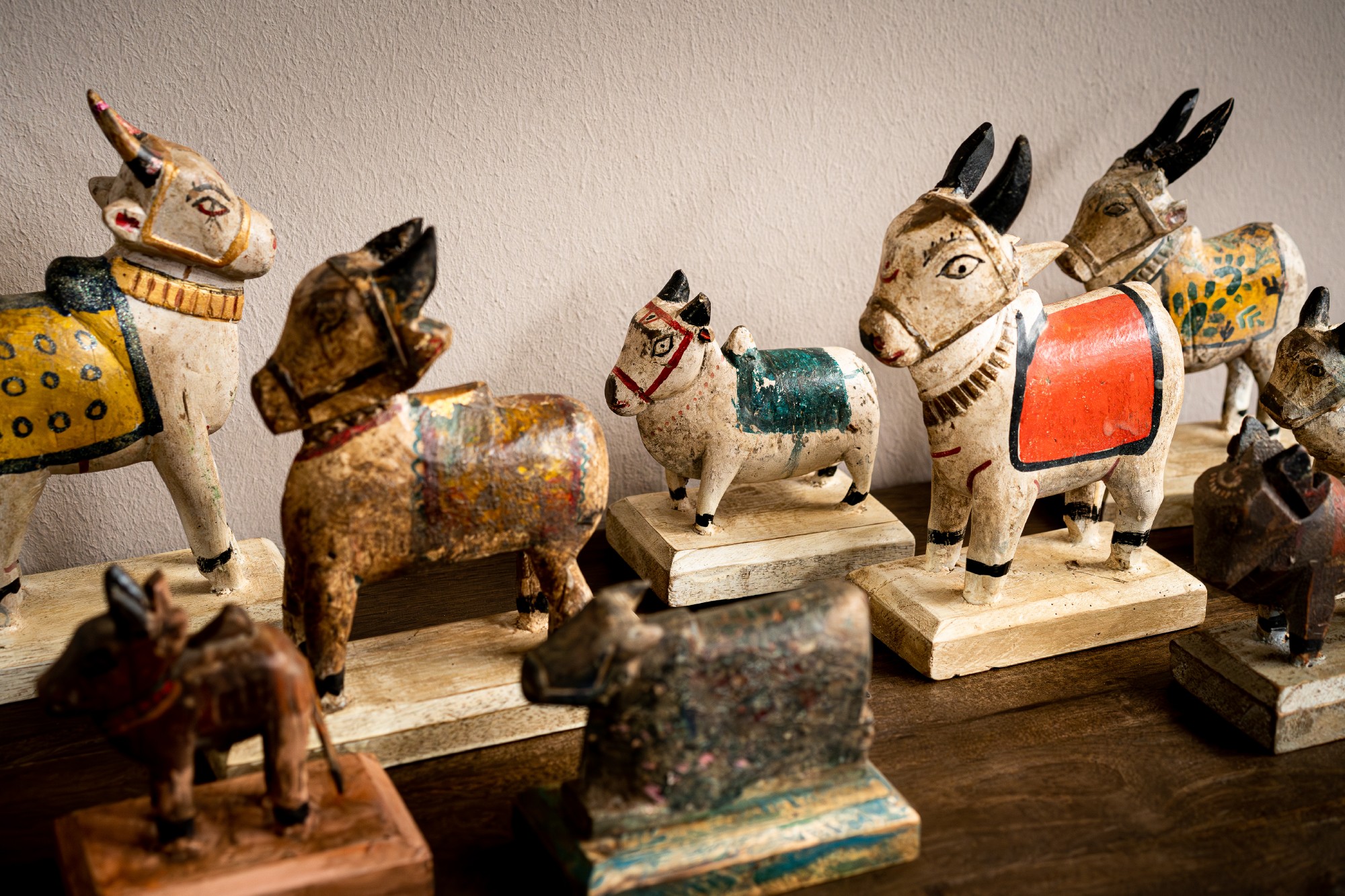 Antike Holzfigur-Unikate 'Nandi', Form, Farbe und Maße variieren von fischer's lagerhaus