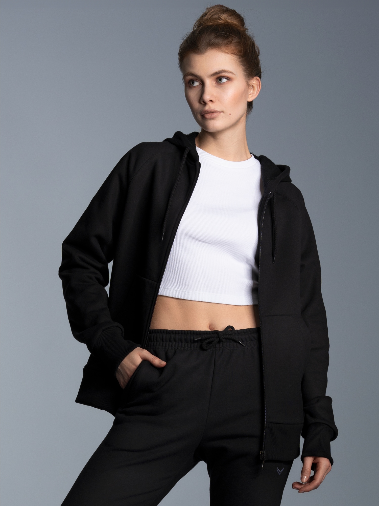 Sweatjacke mit KapuzeSchwarz