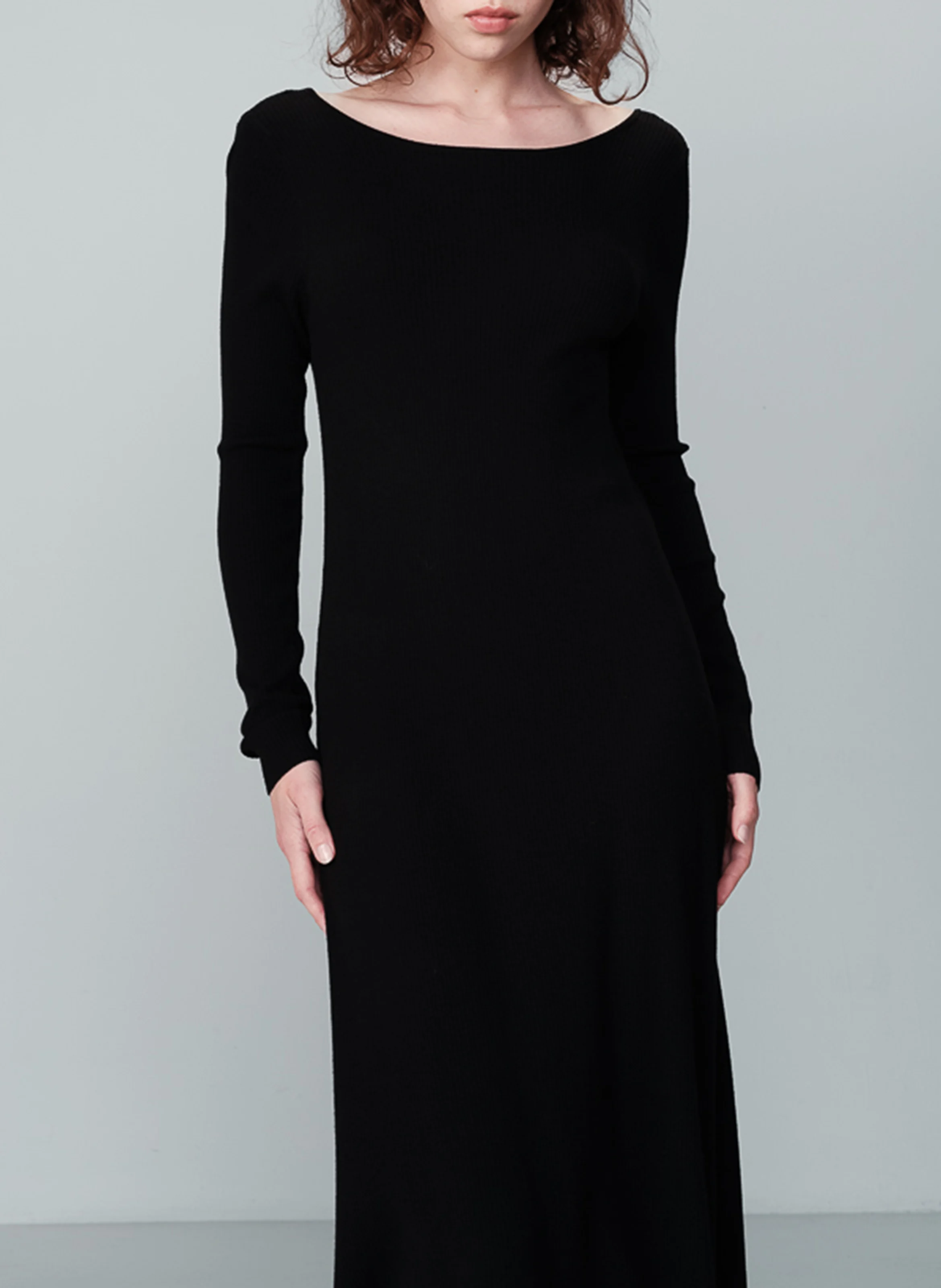 NATHALIE - Robe longue à encolure ronde | Noir