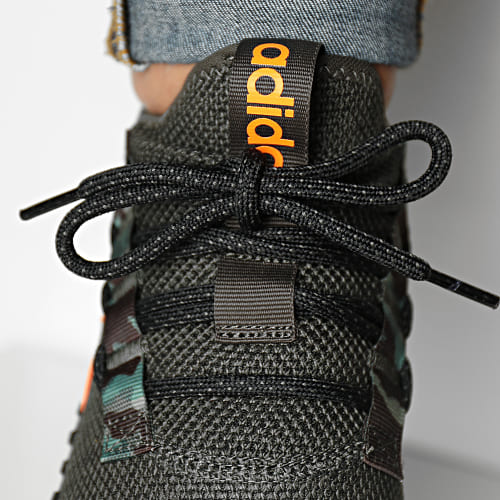 Baskets Kaptir 3 IG7540 Core Black Screaming Orange Shadow Olive