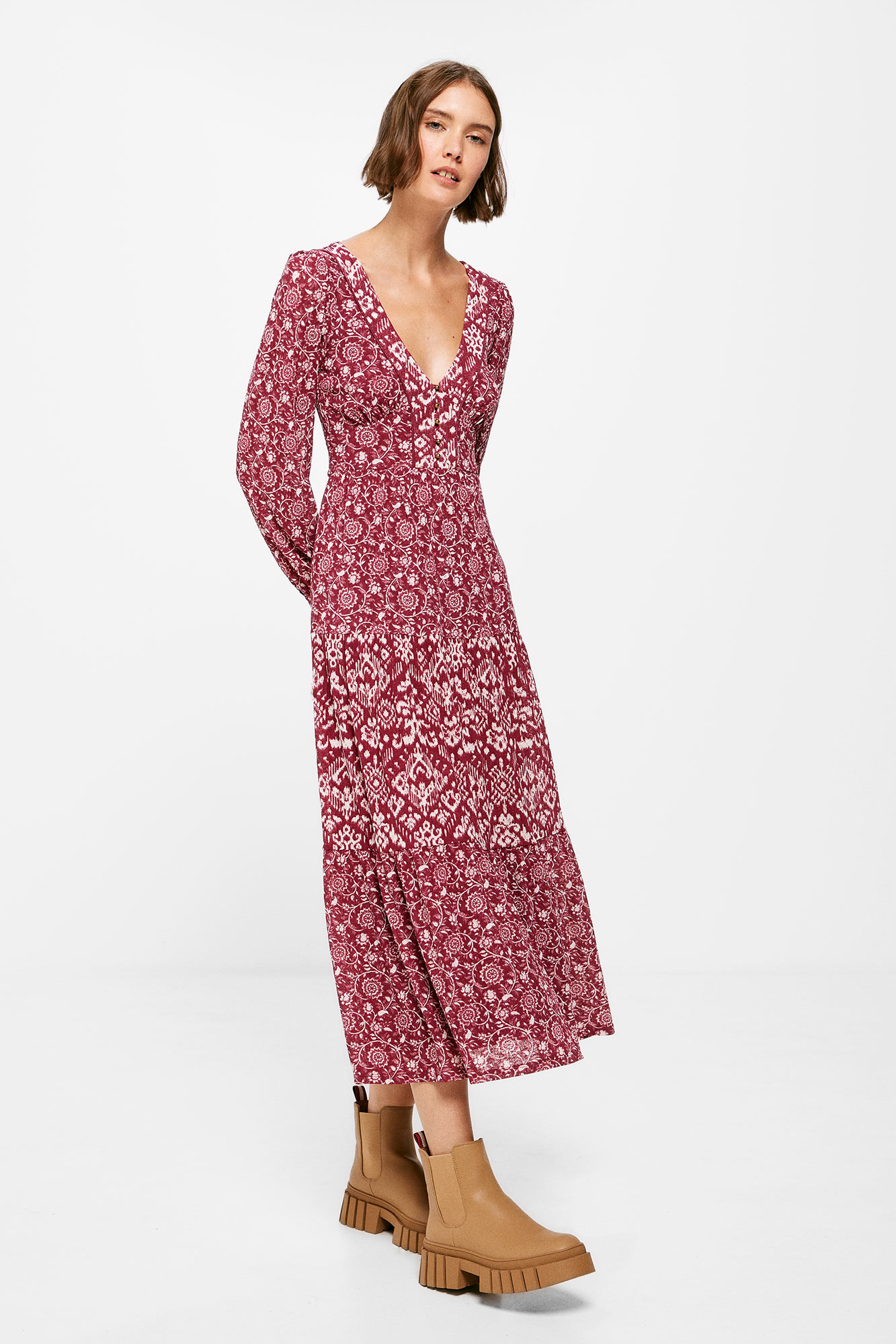 Vestido midi com estampa em painéis