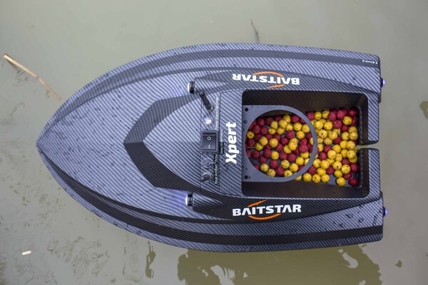 Bateau amorceur BaitStar Xpert Carbon AllinOne (GPS & détecteur de poissons)