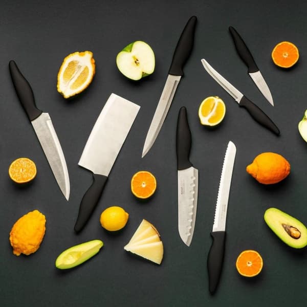 Brødkniv 20 cm med taggete blad og komfortabelt håndtak