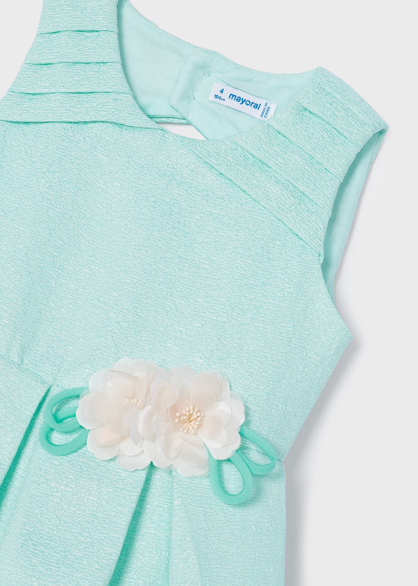 Vestido com aplique floral para menina