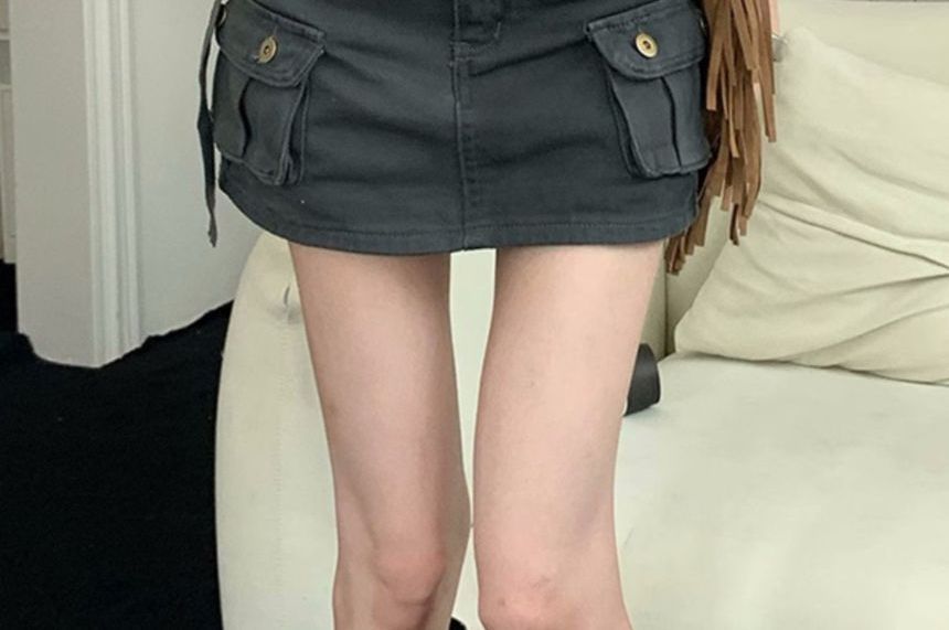 CosmoCorner - Mid Rise Plain Denim Cargo Skort
