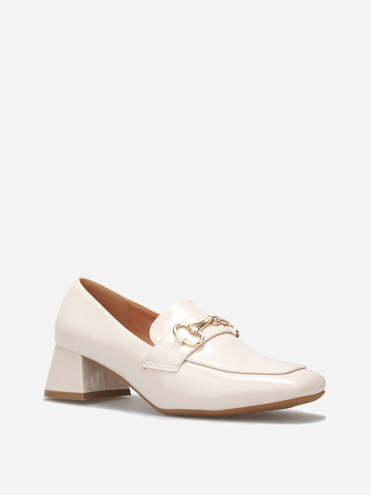 Mocassins vernis à talon et mors doré- Beige