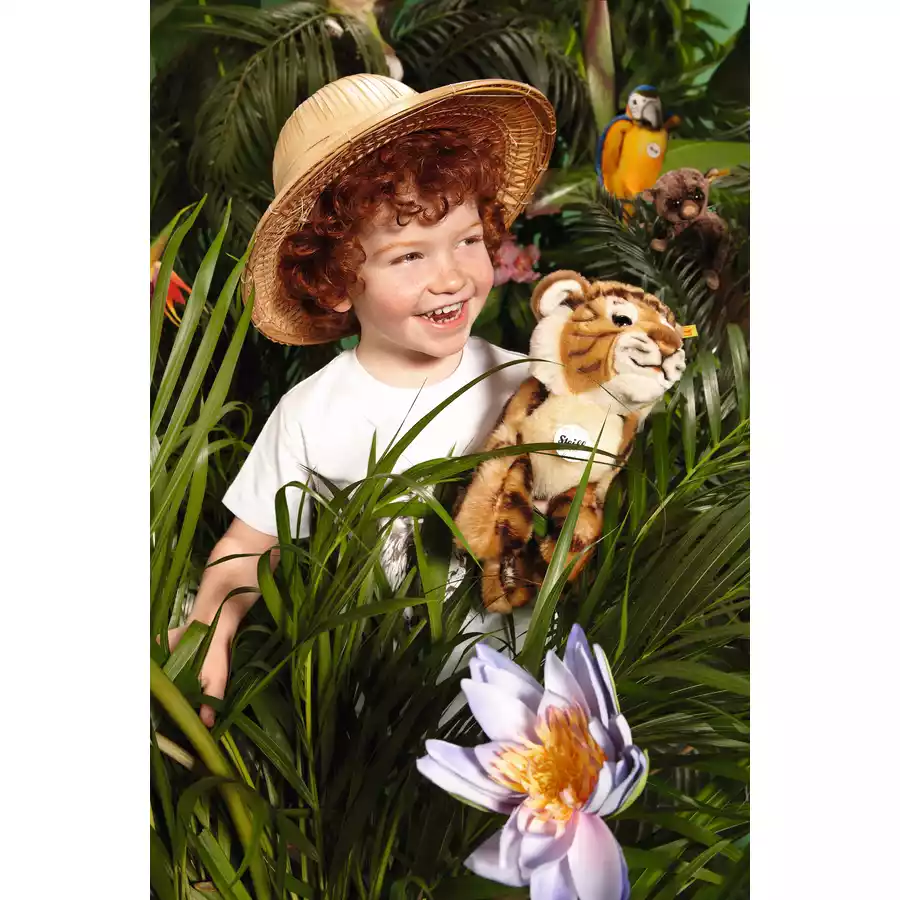 STEIFF Radjah Baby-Schlenker-Tiger, 28 cm, liegend