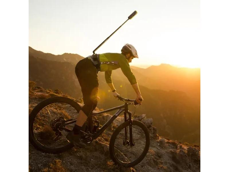 Insta360 360°-Videokamera One X4 Bike Kit 360° Videokamera mit 8K-Aufnahmefähigkeit und Zubehör