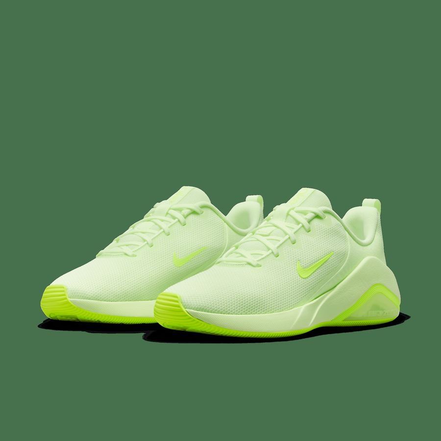 Nike Bella 7