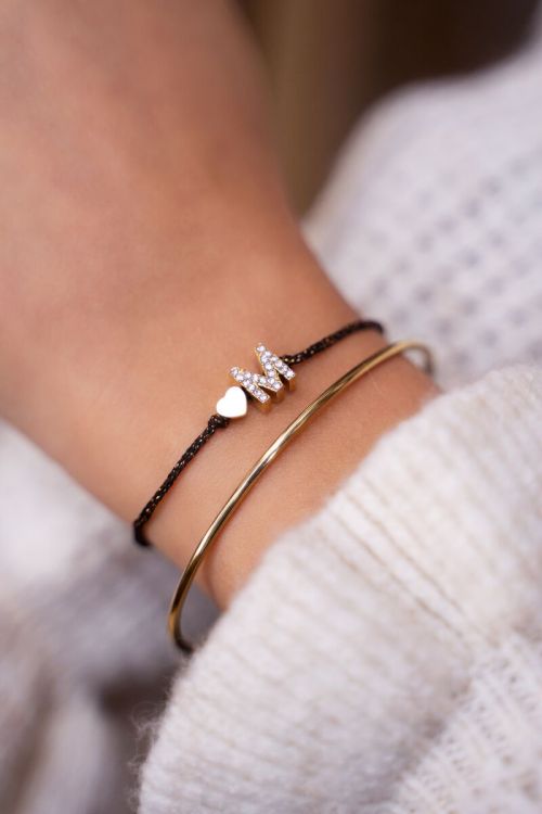 Zwarte initial armband