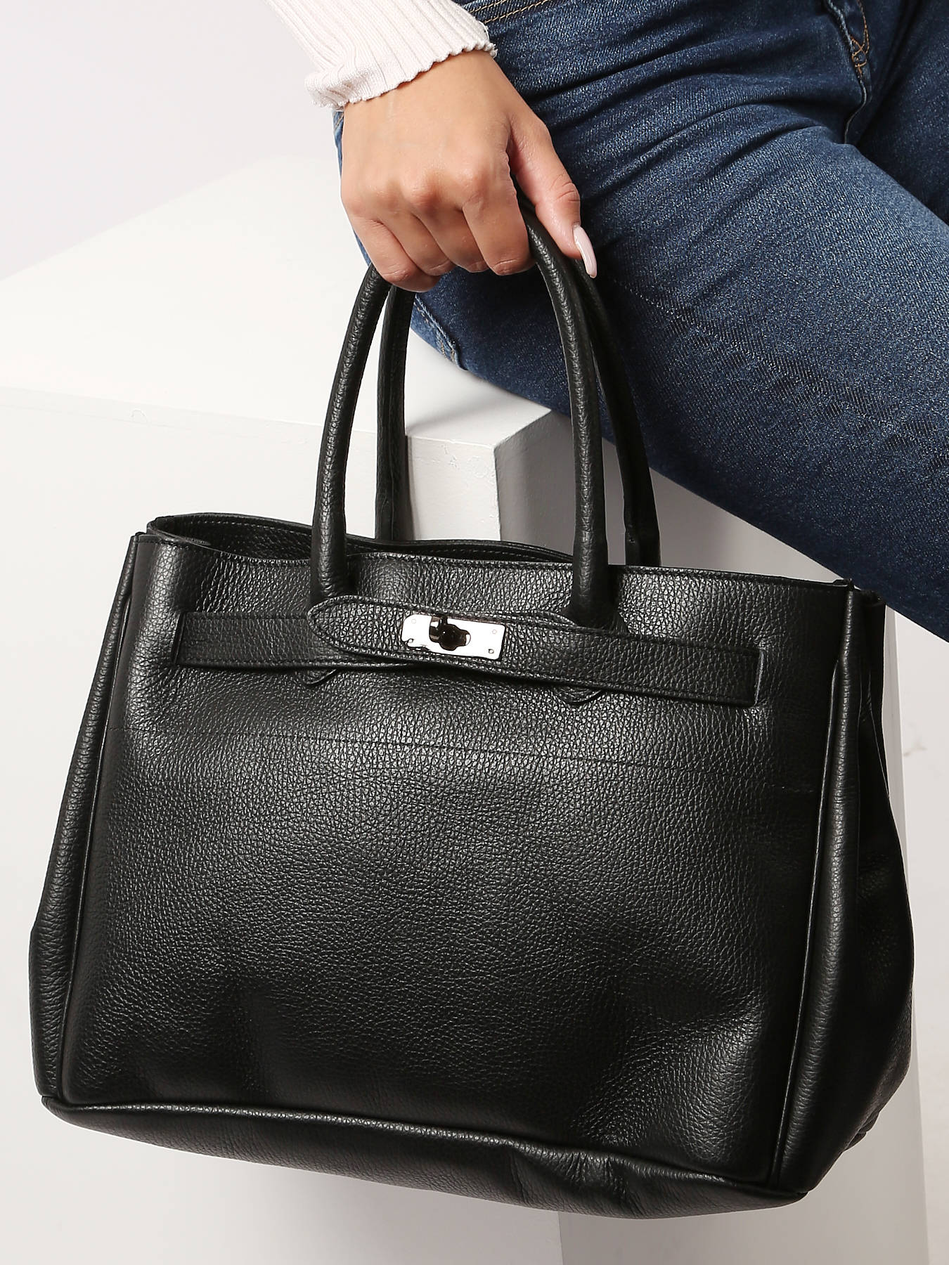 Sac port main Caviar cuir MILANO
