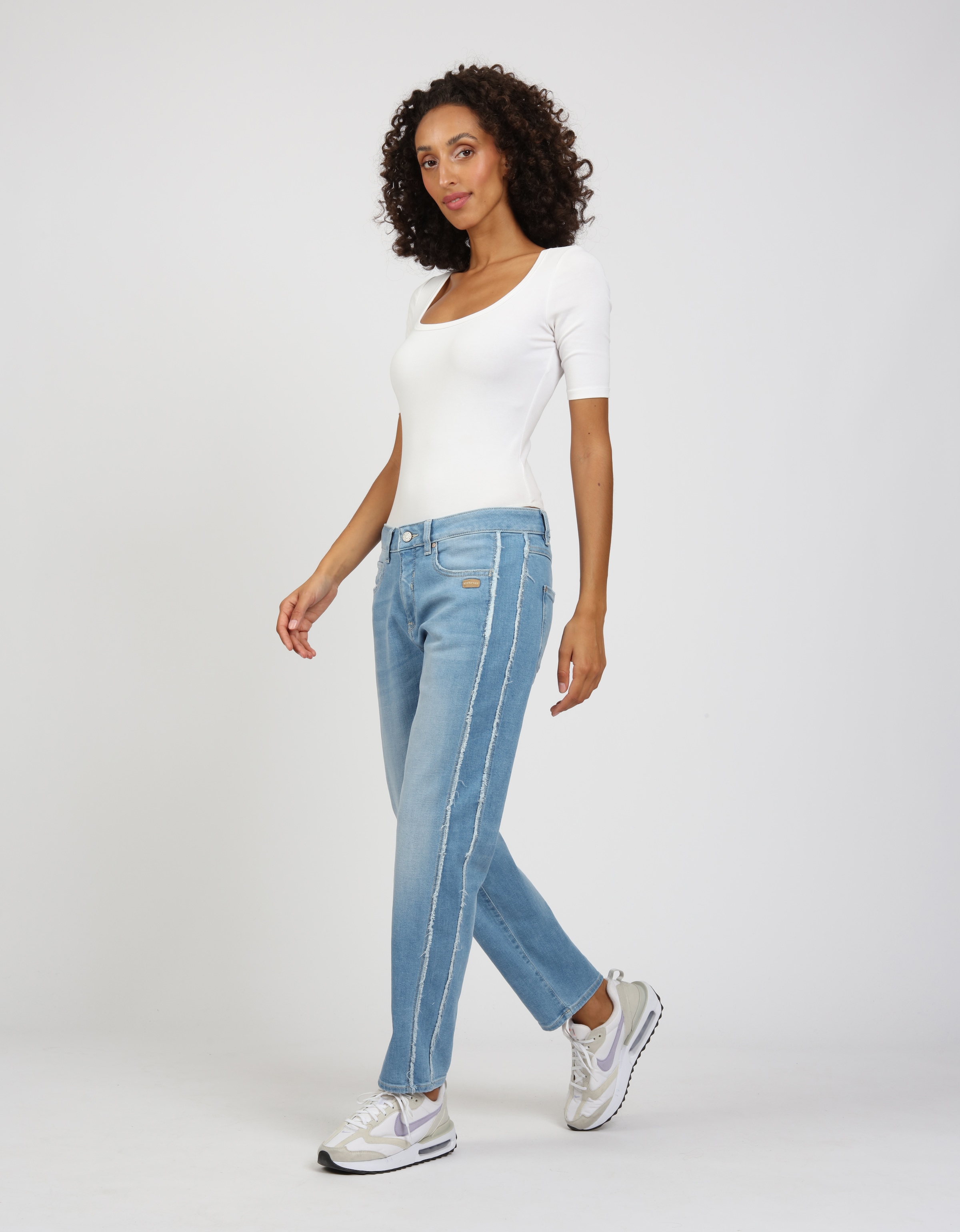 GANG Boyfriend-Jeans »94NADIA«, mit seitlichen Fransenstreifen