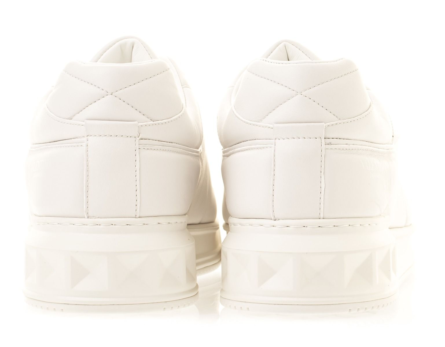 Valentino Garavani One Stud Low-Top Sneaker
