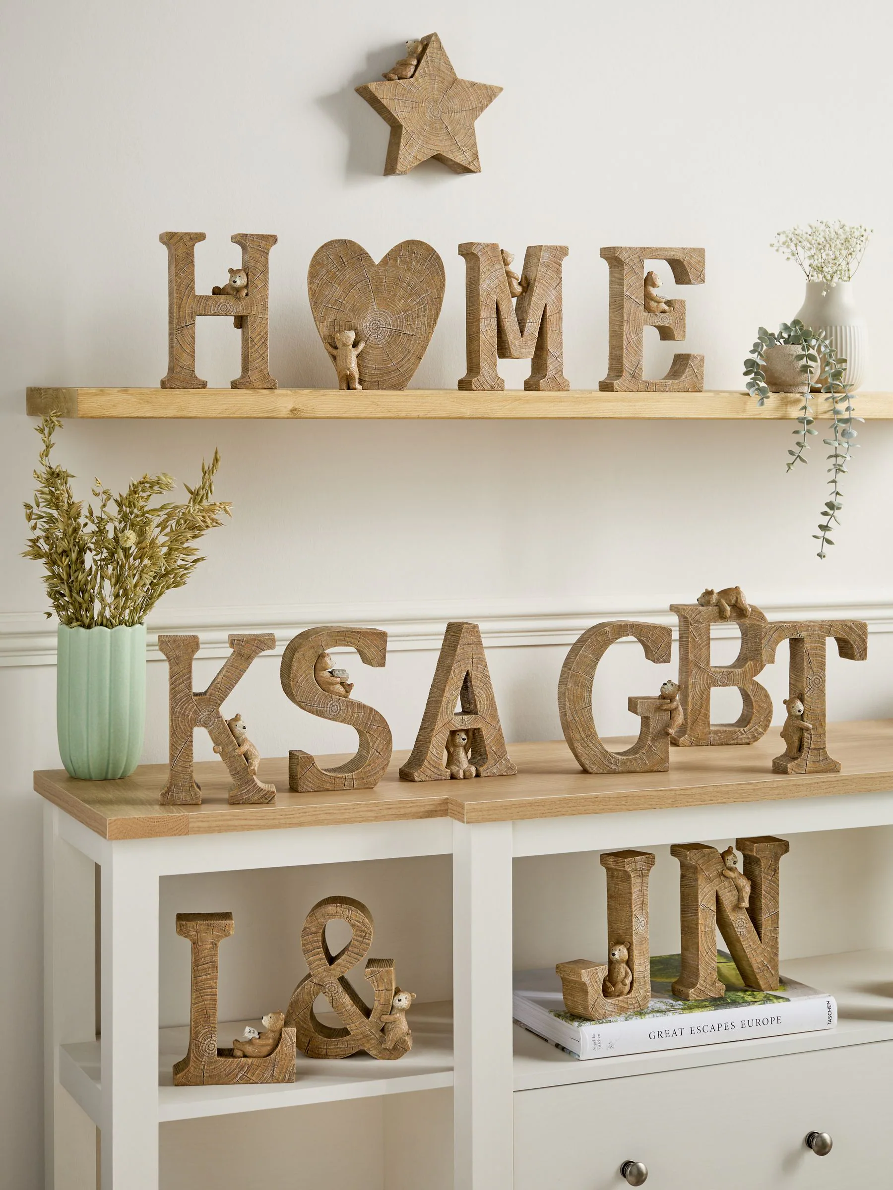 Bertie the Bear monogram ornamenten