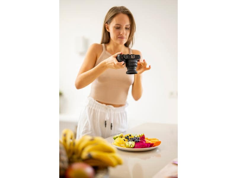 Nikon Fotokamera Z30 VLOGGING KIT Spiegelloser Fotoapparat mit erstklassiger Bildqualität – Die neue Welt des Vloggens