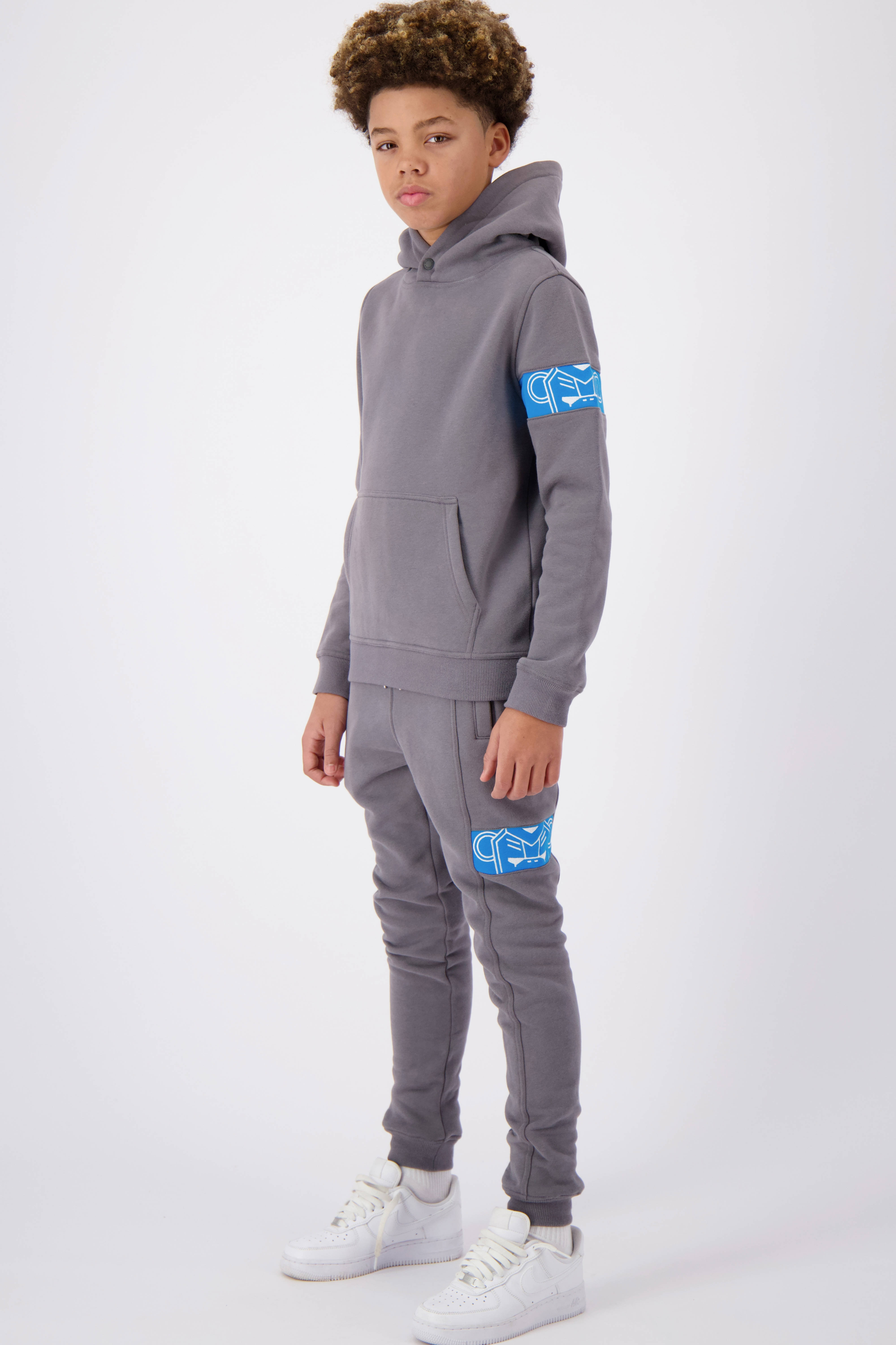 BLACK BANANAS regular fit broek JR. COMMANDER SWEATPANTS met zijstreep en borduursels grijs/blauw