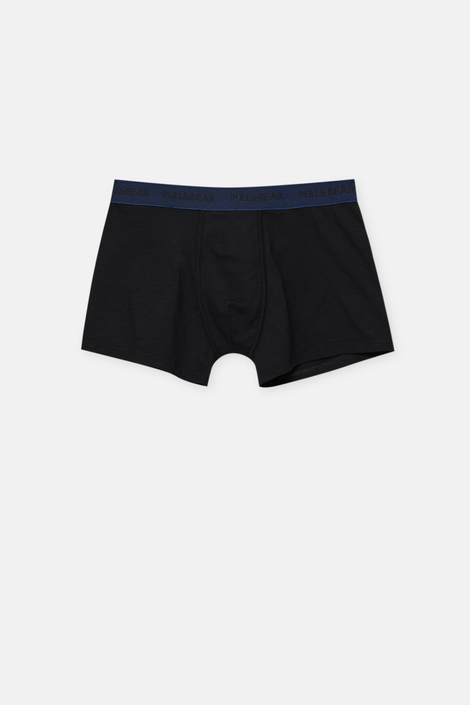Pacote com 3 cuecas boxer de cintura alta em cores variadas.