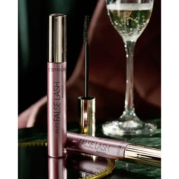 Pure False Lash Mascara 010