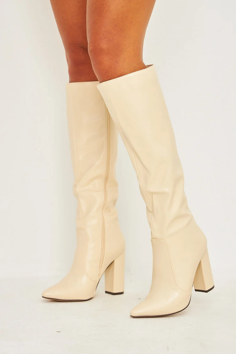 Bottes pointues beiges à talon bloc
