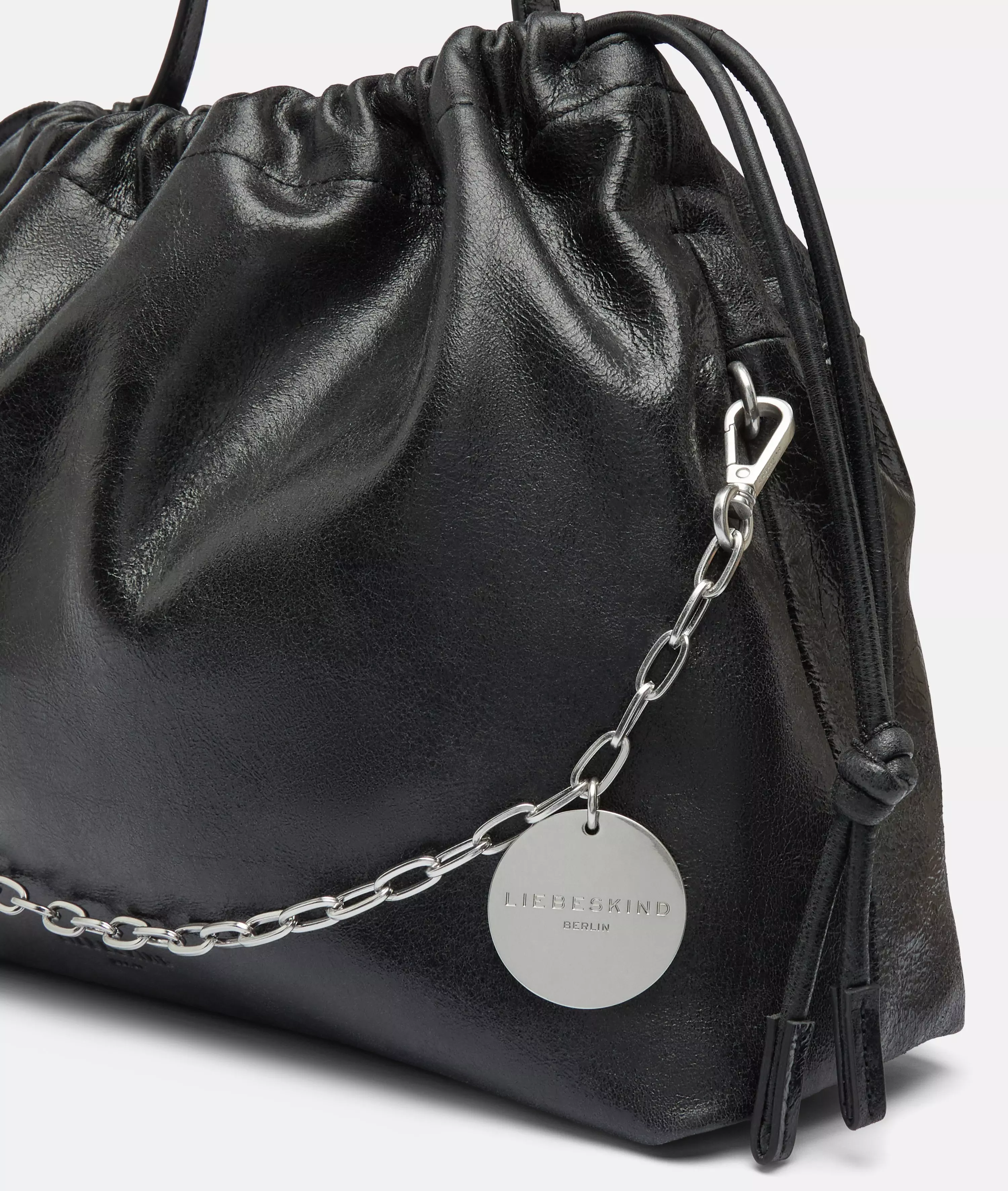 Lya II Pouch L Large pouch made of soft leather with crinkle effect