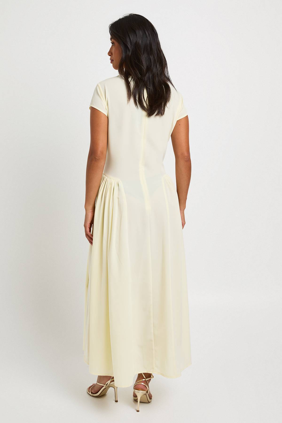 boohoo Robe midaxi texturée à jupe volumineuse