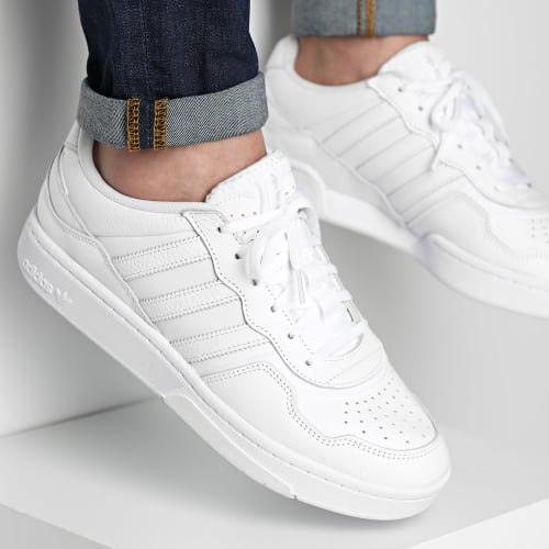 Baskets Courtic GY3589 Footwear White