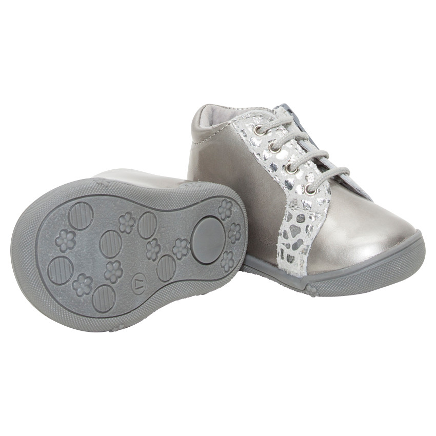 Bottillons argentés en cuir à zip et lacets
