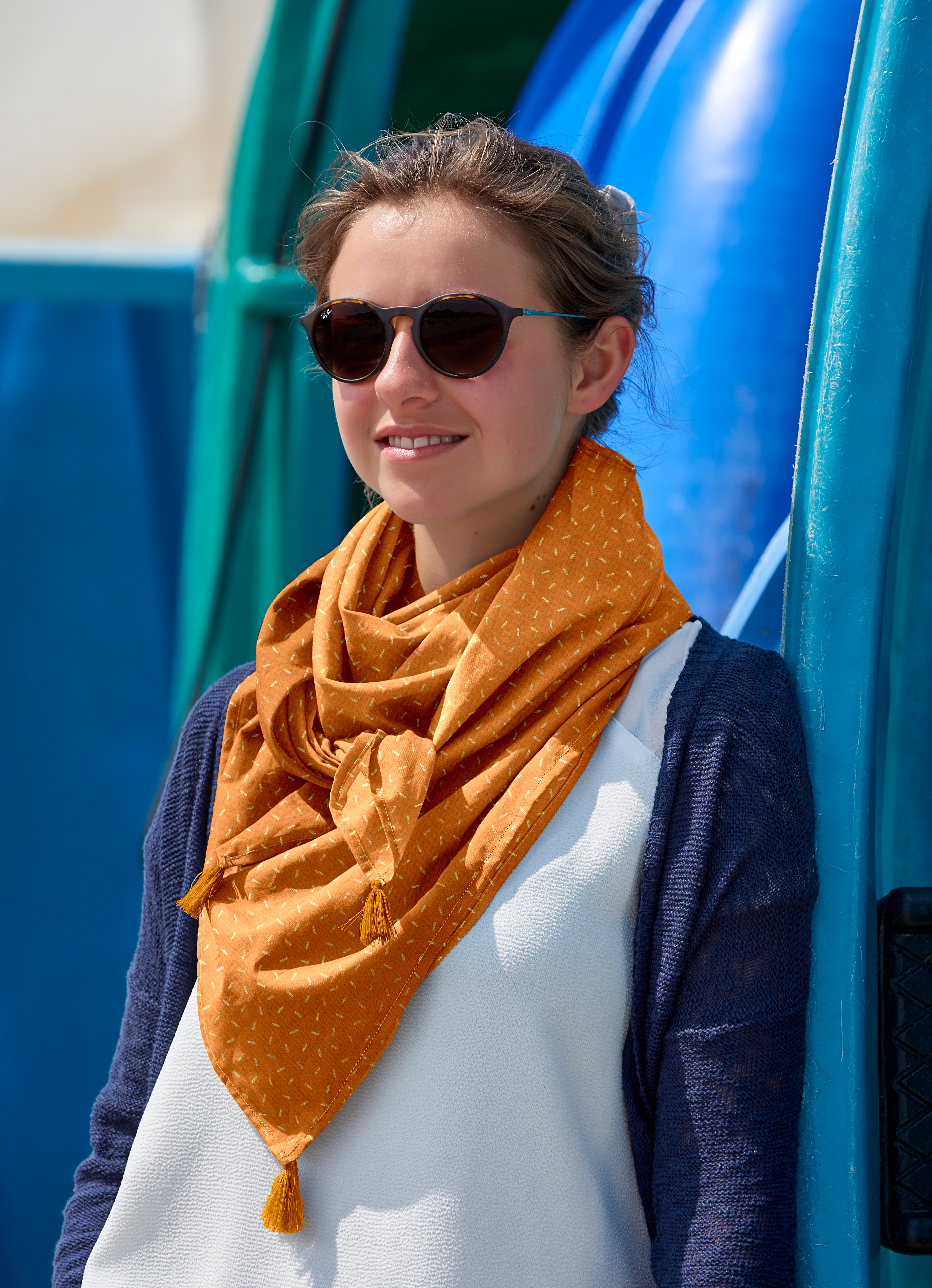 Foulard Pompon Paille Dorée Caramel