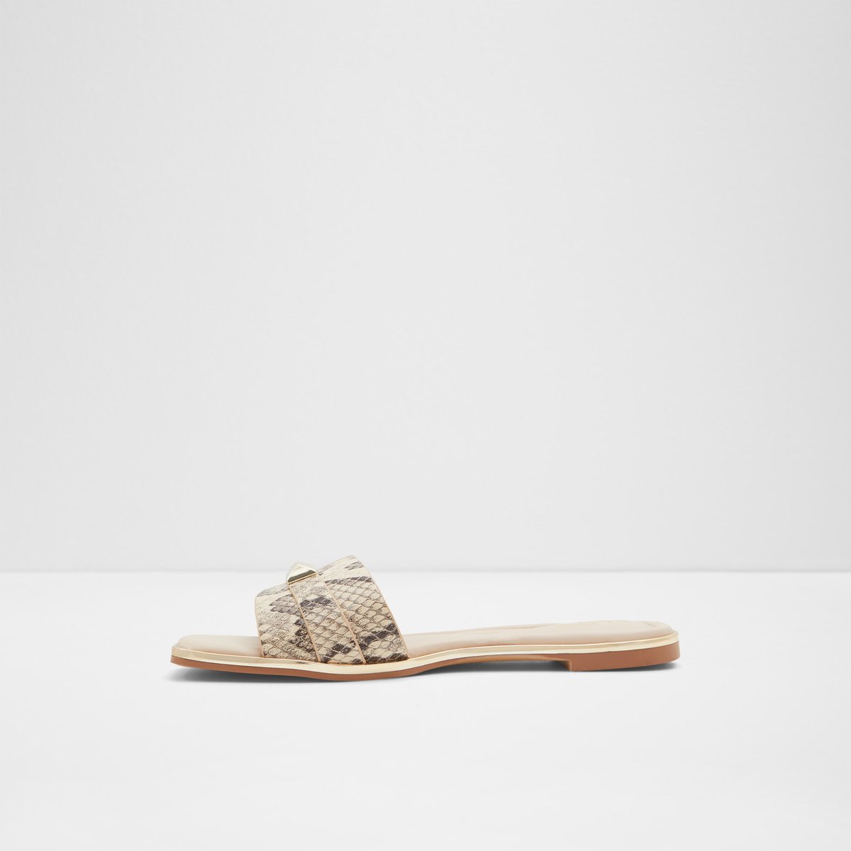 Darine Natural Women Flat Sandals