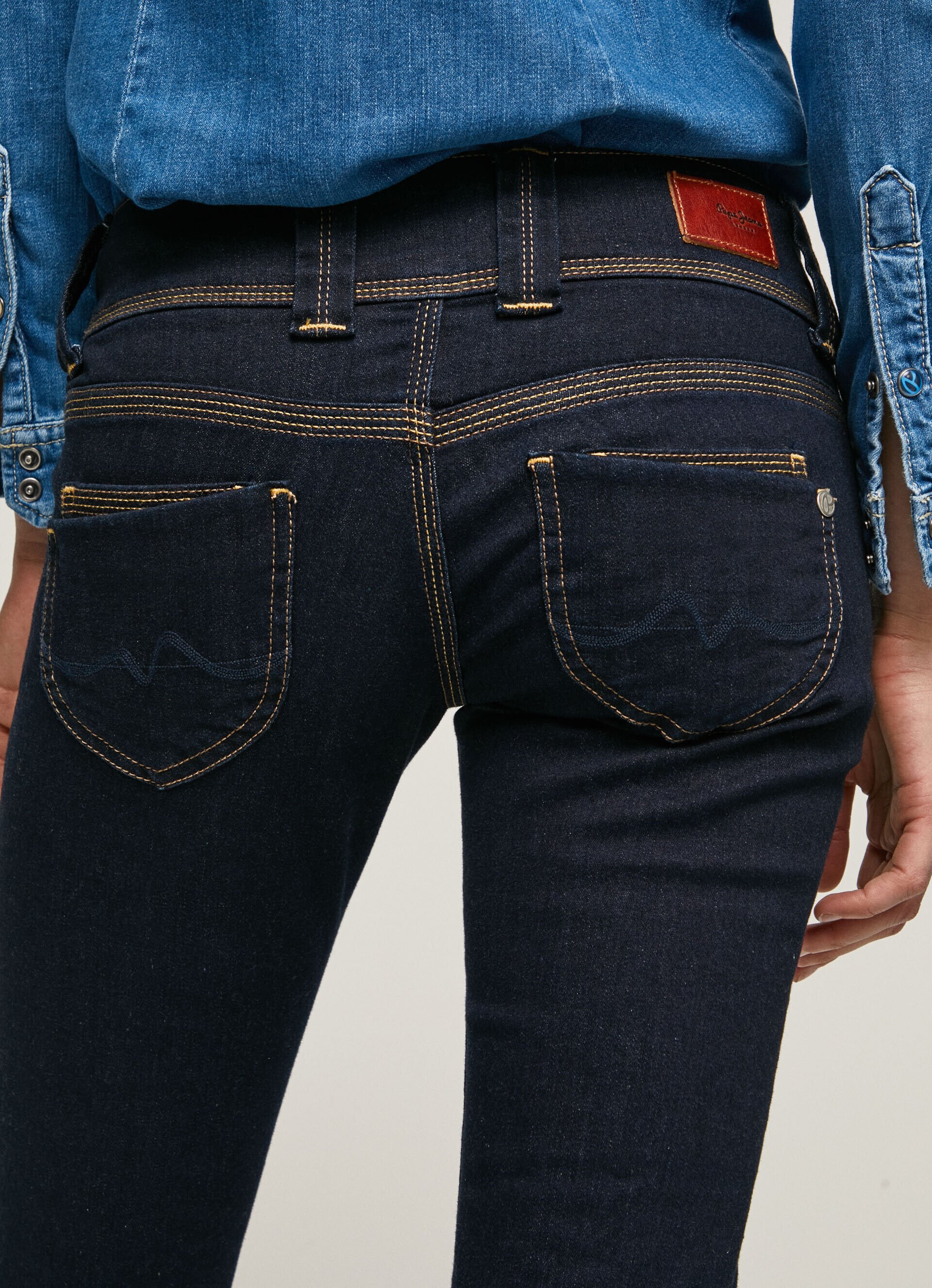 JEANS VENUS FIT REGULAR TIRO BAJO - denim