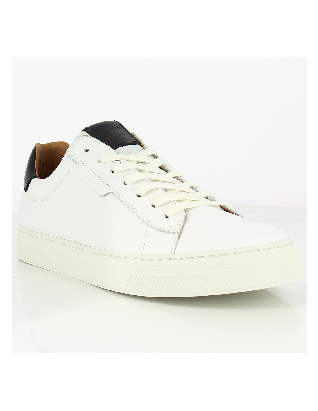schmoove baskets de ville homme spark clay cuir blanc/noir