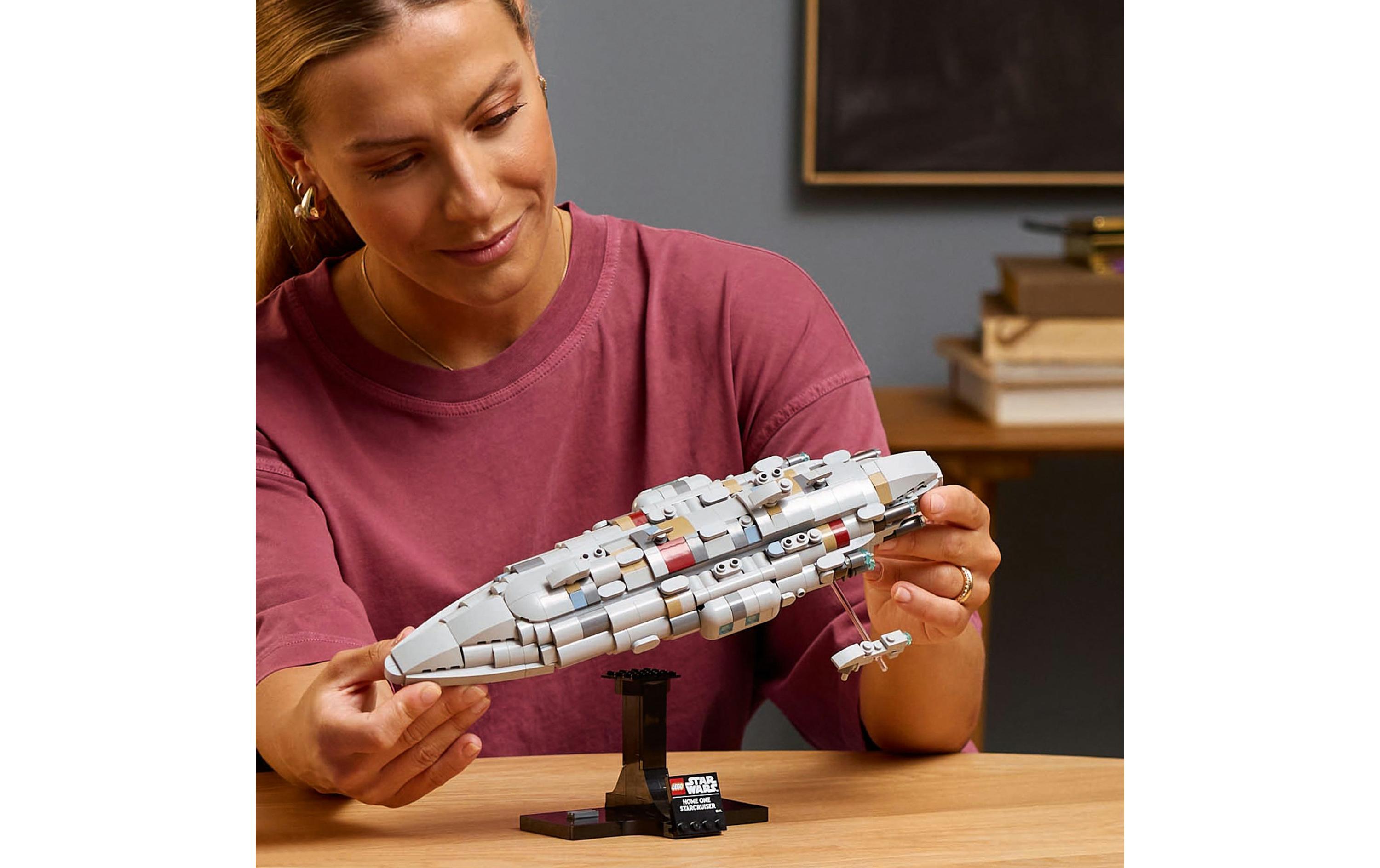 Star Wars Home One Starcruiser 75405Star Wars Modell zum Spielen und Ausstellen