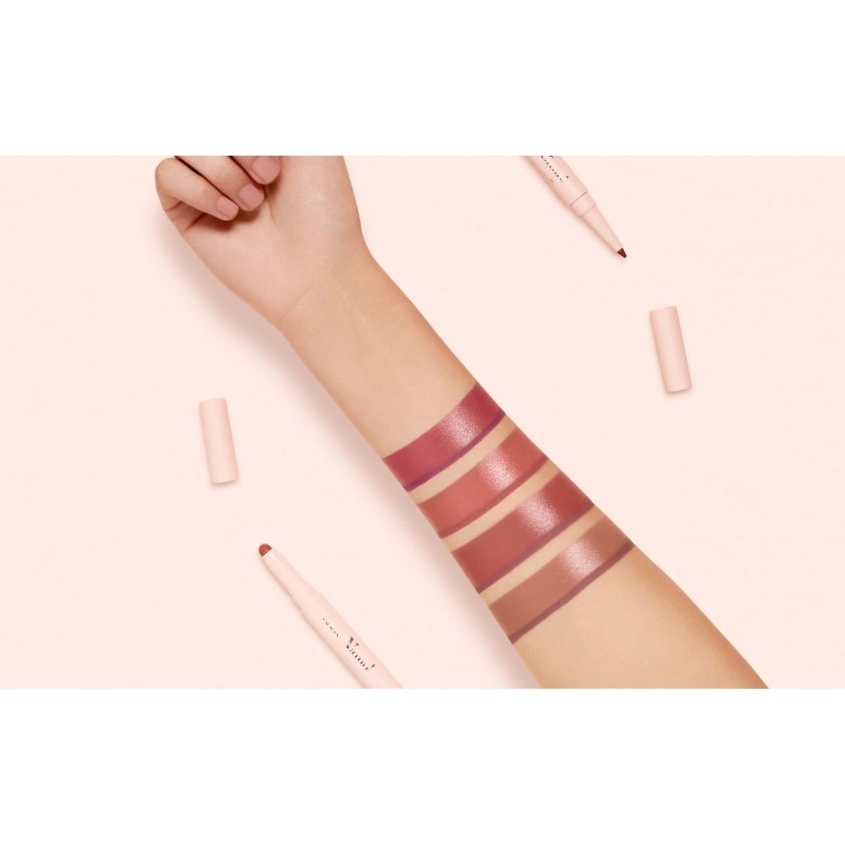 Pupa Vamp! Creamy Duo Crayon à lèvres de contouring et Rouge à lèvres éclatant