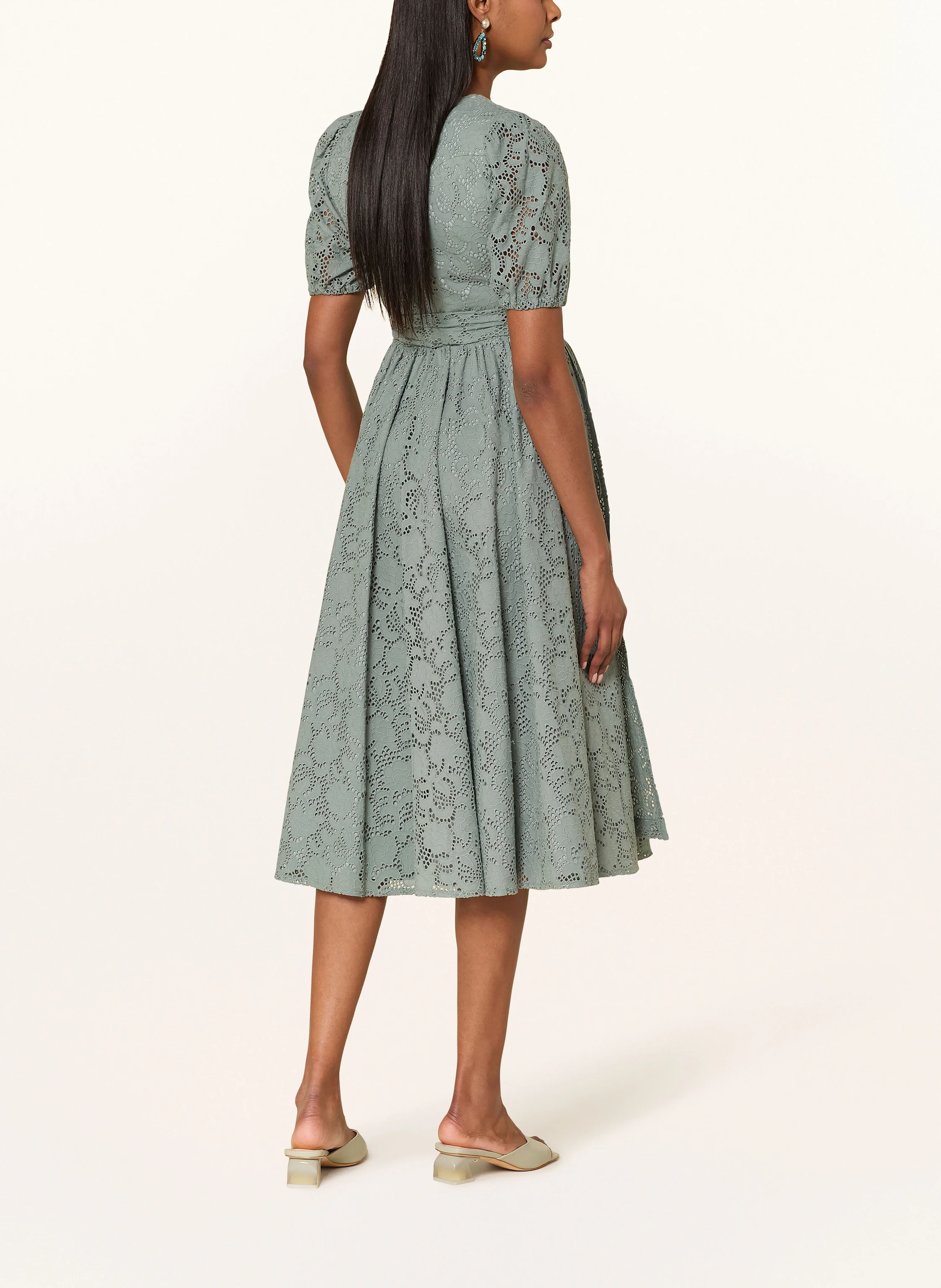 LIMBERRY Dirndl MAEVA mit Lochstickereien