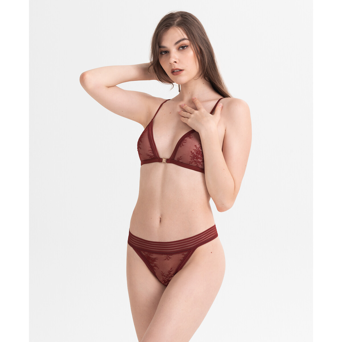 JANET REGER<br>Sutiã triangular sem aro, em renda Starlight