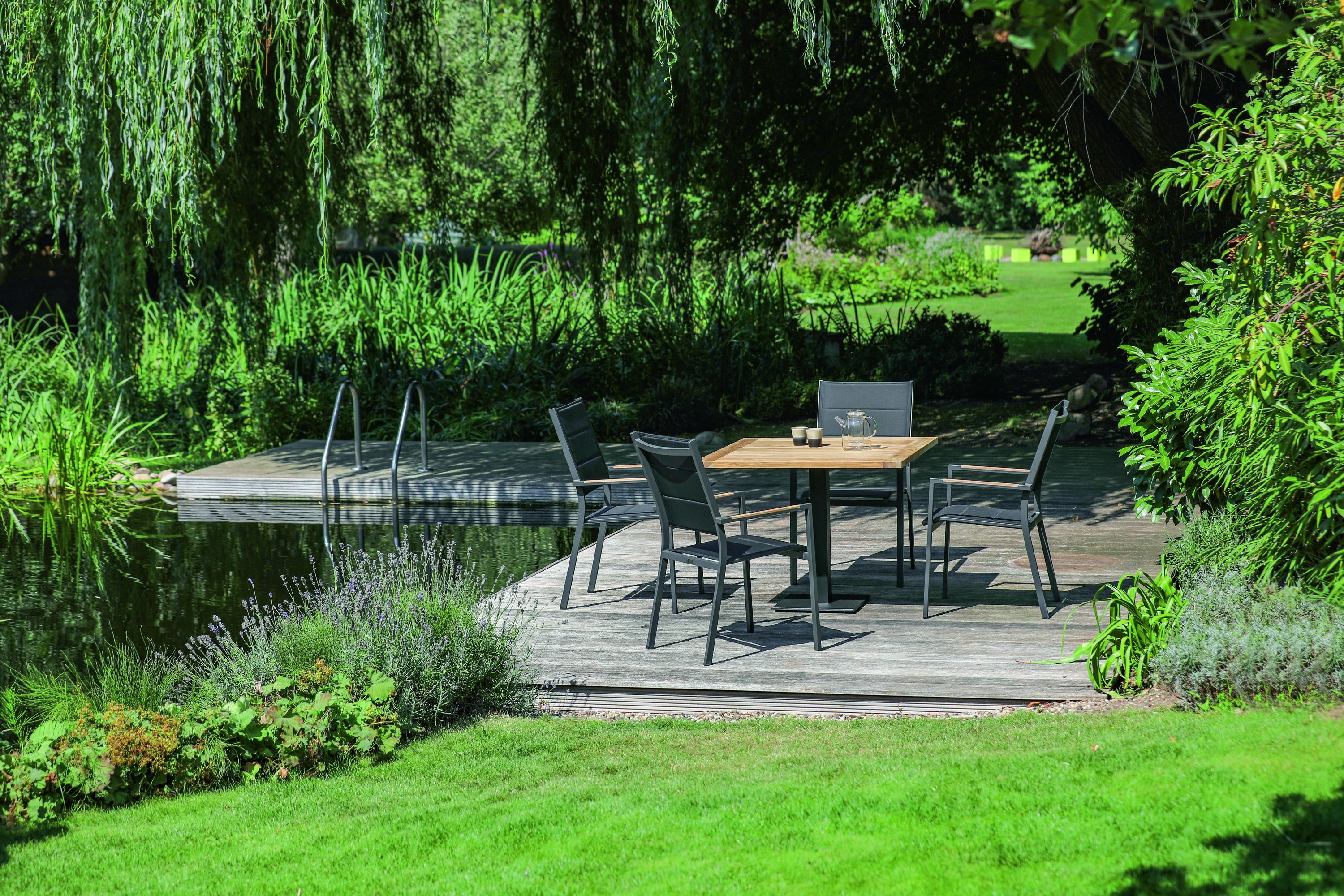 Gartentisch BISTRO 68 x 68 x 77 cm