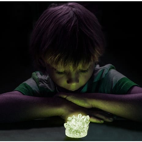 National Geographic Glow In Dark Crystal Green